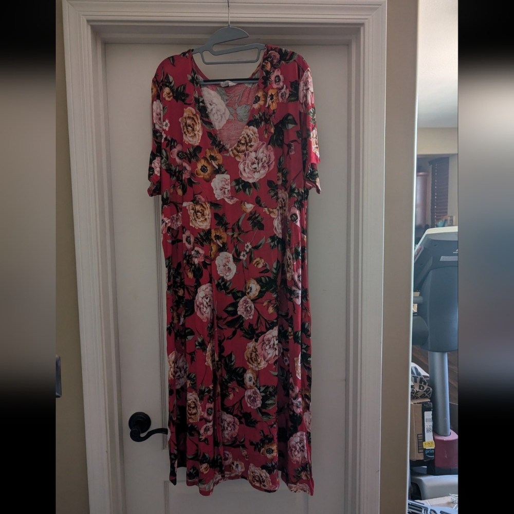 Red Floral Midi Dress size 4X